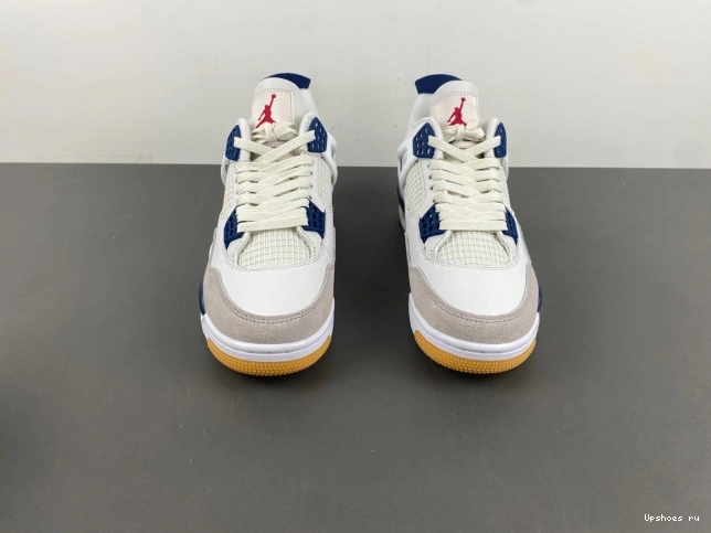 DR5415-100 4  SB Navy Jordan Retro 0821